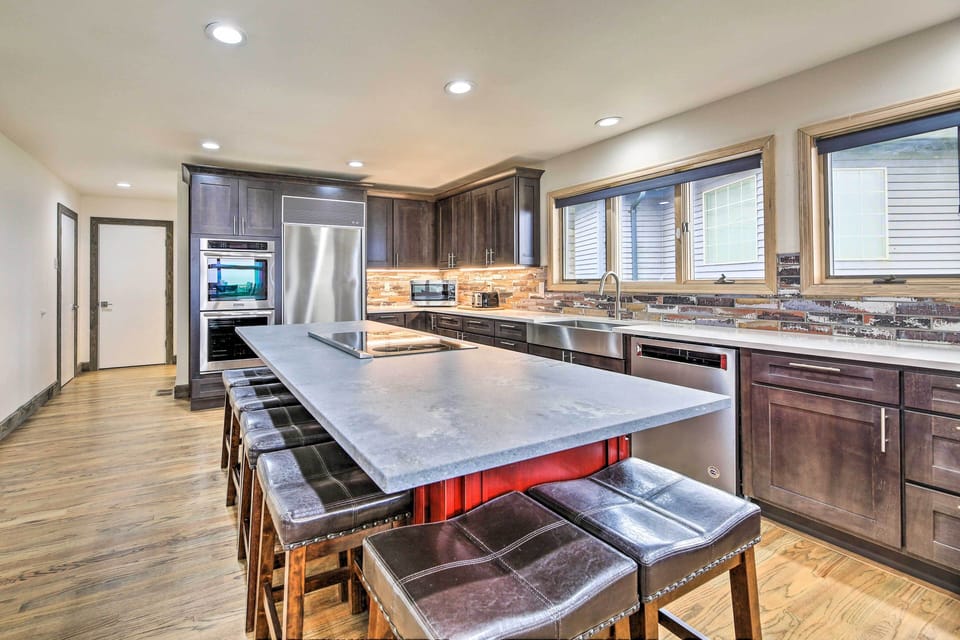 House (Multiple Bedrooms) | Interior
