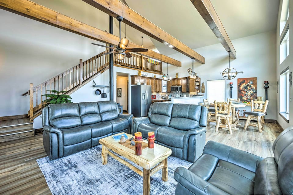 House (4 Bedrooms) | Interior
