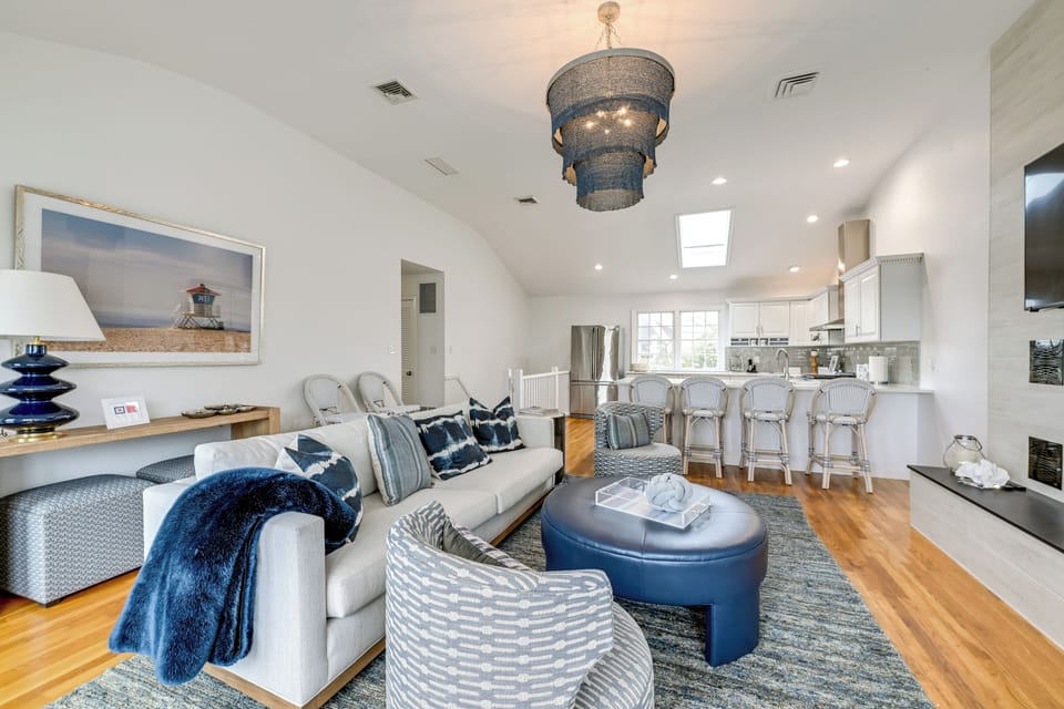 House (5 Bedrooms) | Interior