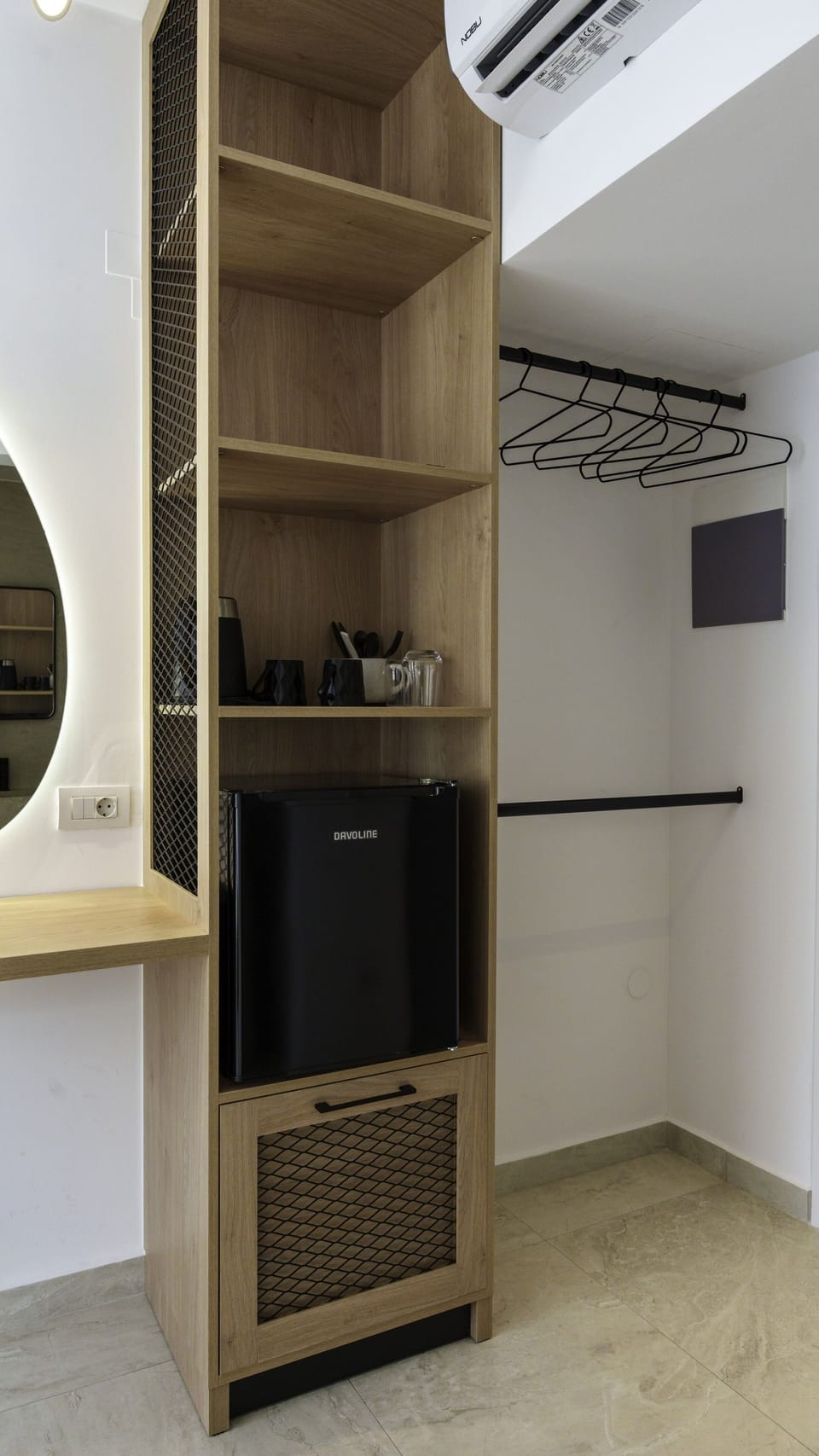 Deluxe Mini Suite(2 pax) | Wardrobe