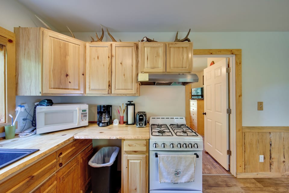 House (2 Bedrooms) | Interior
