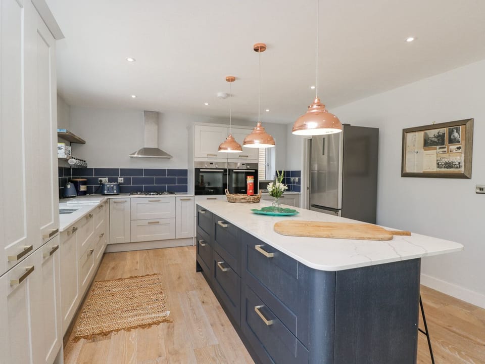 Fridge, dishwasher, electric kettle, toaster