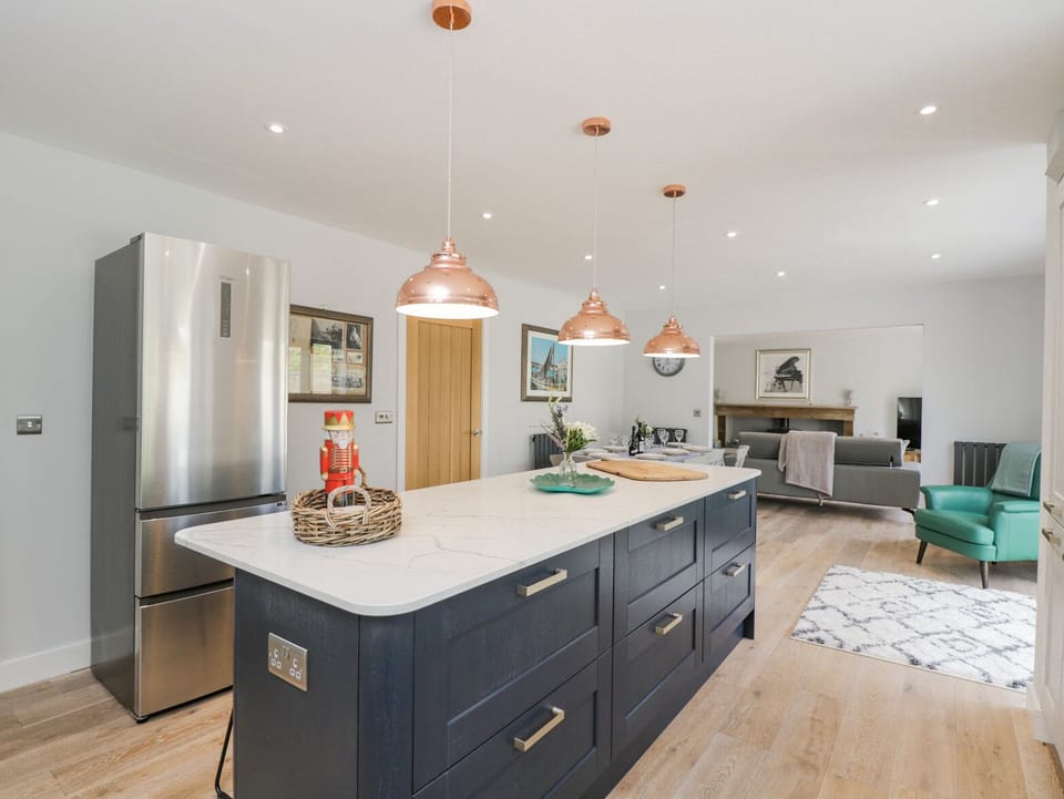 Fridge, dishwasher, electric kettle, toaster