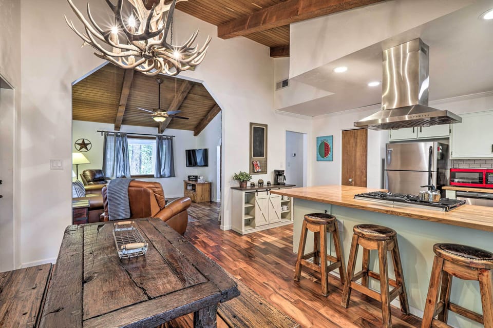 House (3 Bedrooms) | Interior