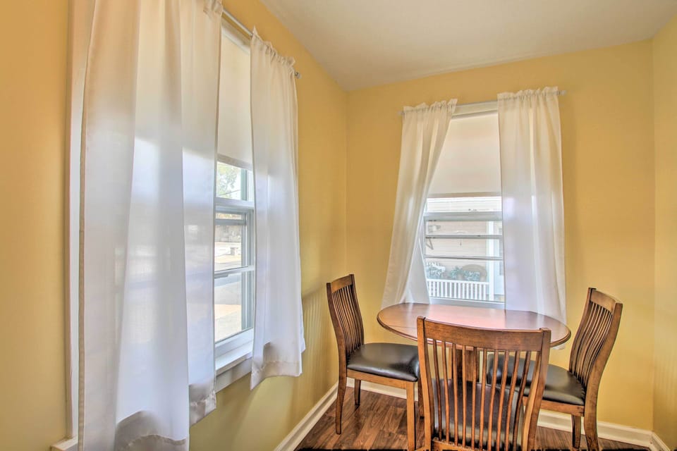 Cottage (2 Bedrooms) | Interior