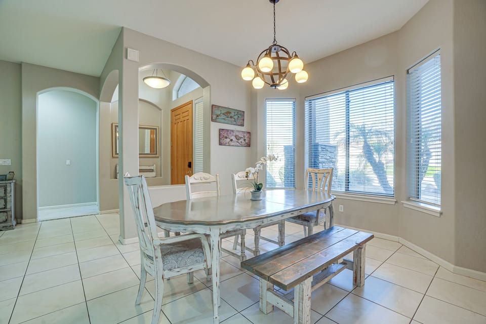 House (4 Bedrooms) | Interior