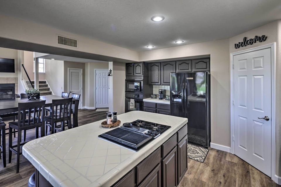 House (4 Bedrooms) | Interior