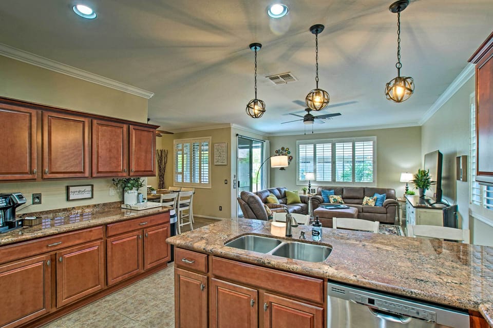 House (3 Bedrooms) | Interior