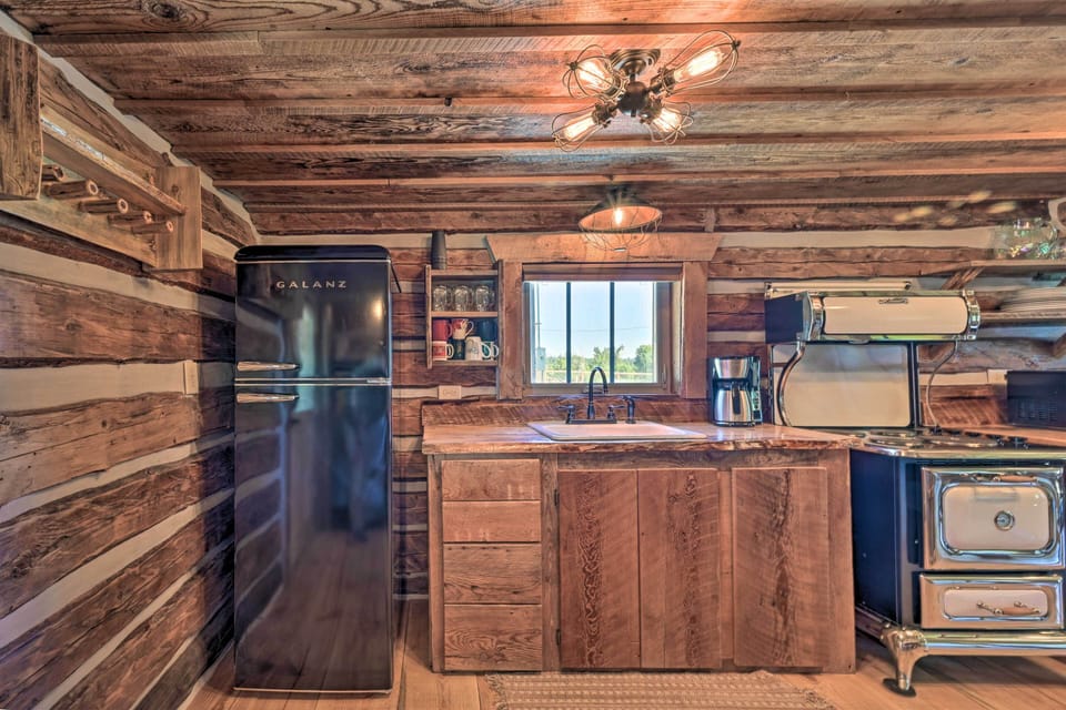 House (1 Bedroom) | Interior