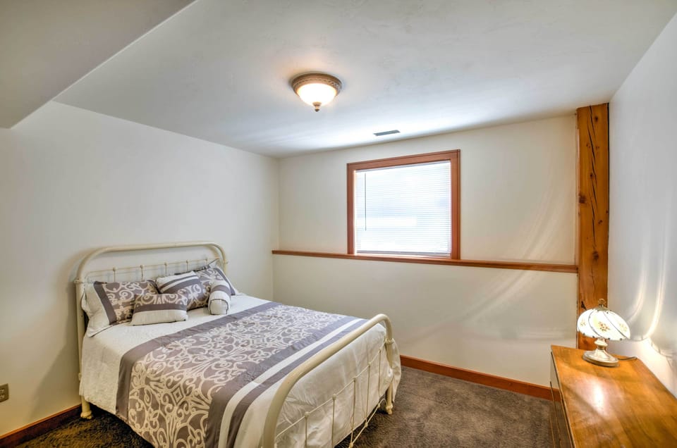 House (Multiple Bedrooms) | Interior