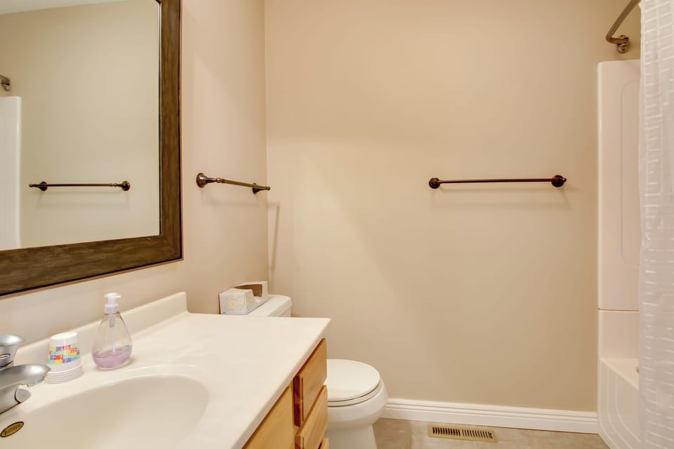 Camp Lake Cabin: Lakefront & Pet Friendly! Cottage in Minnesota