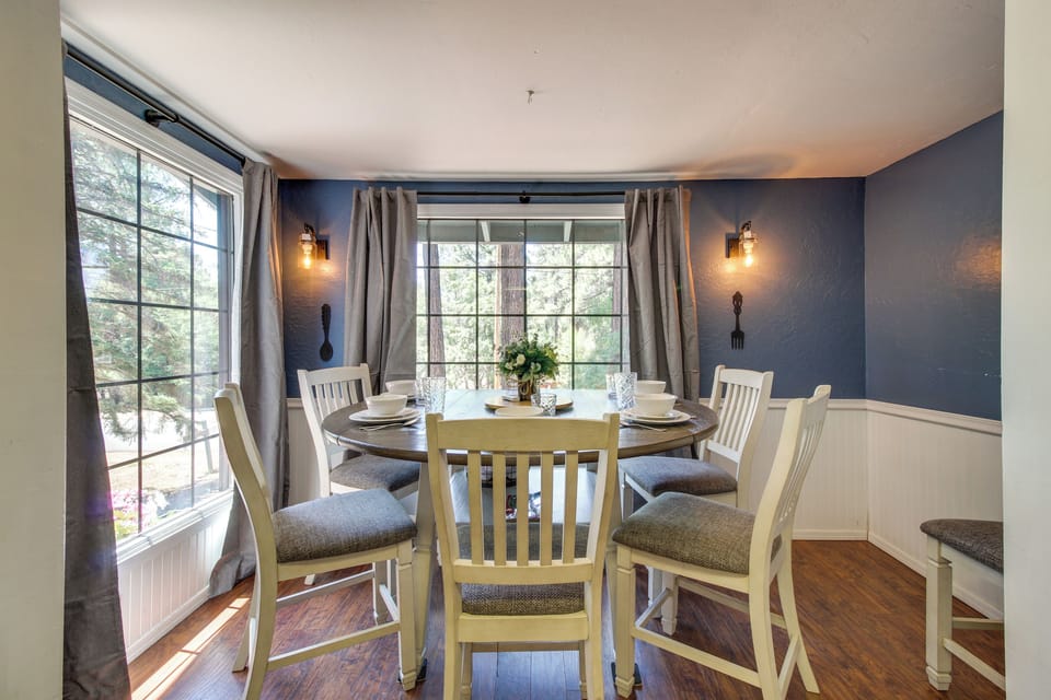 House (4 Bedrooms) | Interior