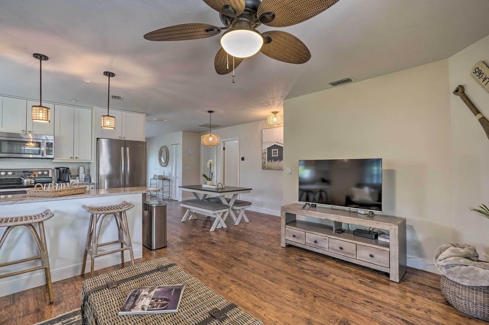 House (2 Bedrooms) | Interior