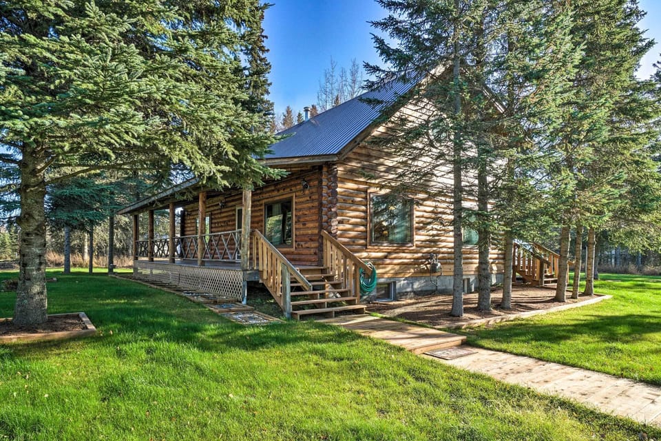 House (4 Bedrooms) | Front of property