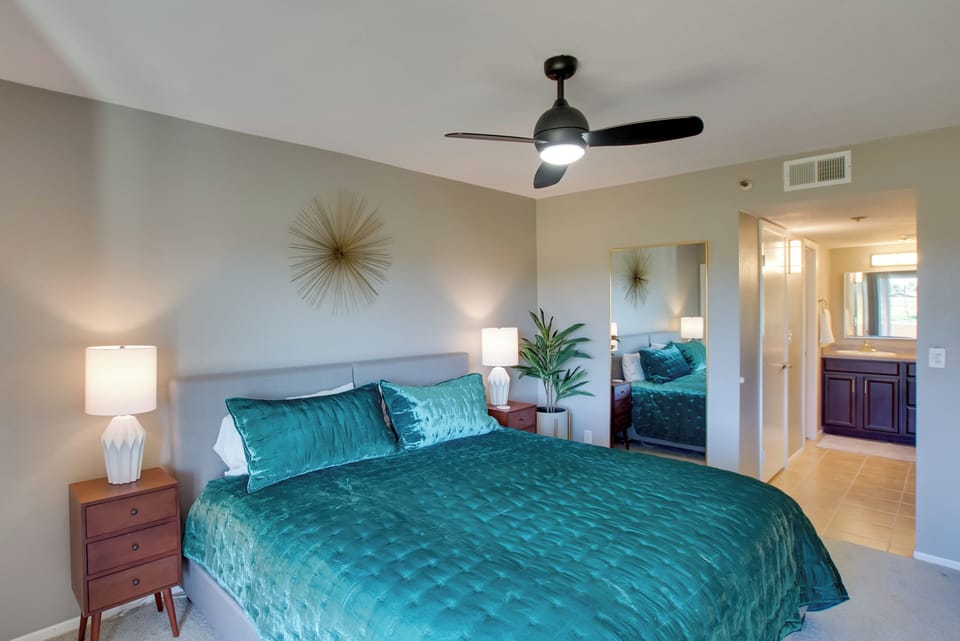 First-floor Condo w/ Golf Course Views & Pool! Apartment in Scottsdale