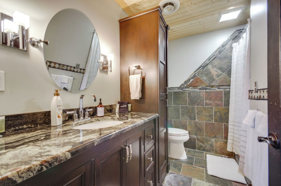 Hot Tub & Dock! Group Getaway in Lake Ozark Cottage in Lake of the Ozarks