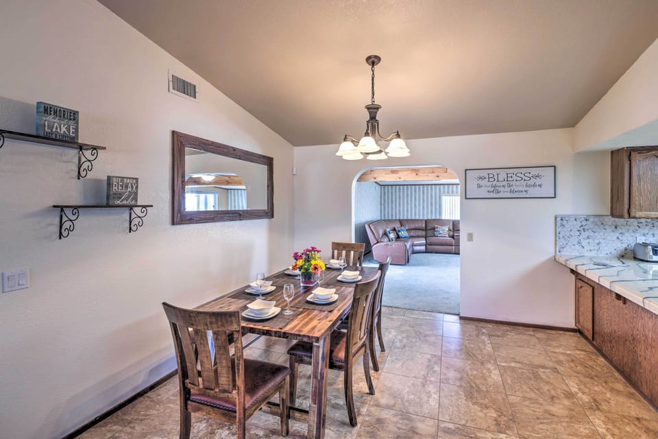 House (3 Bedrooms) | Interior