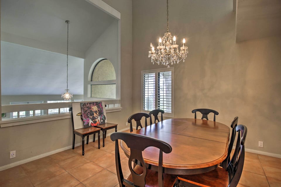 House (4 Bedrooms) | Interior