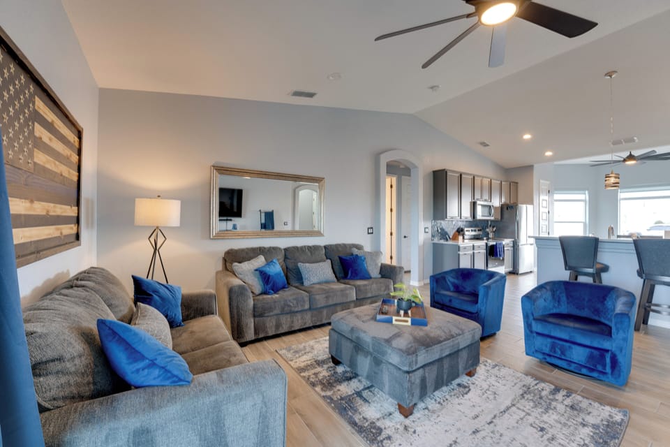 House (3 Bedrooms) | Interior