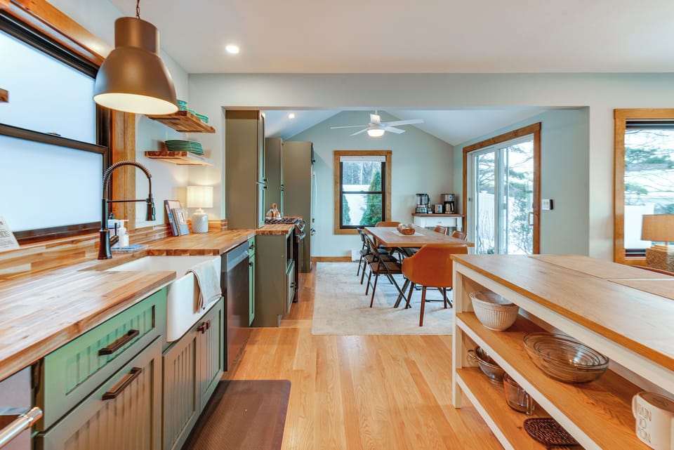 House (3 Bedrooms) | Interior