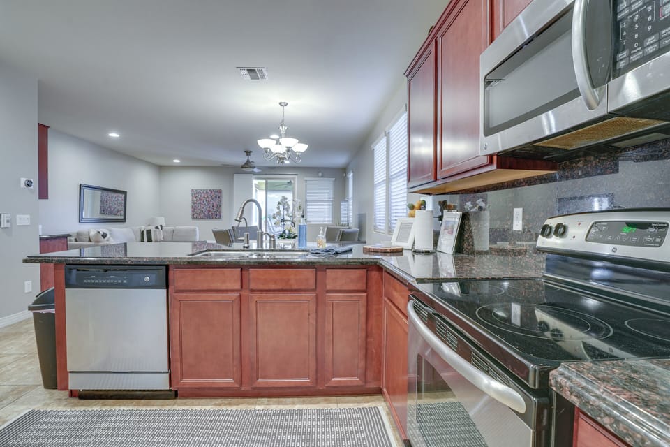 House (3 Bedrooms) | Interior