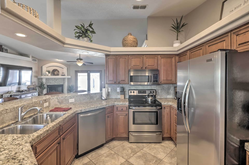 House (3 Bedrooms) | Interior