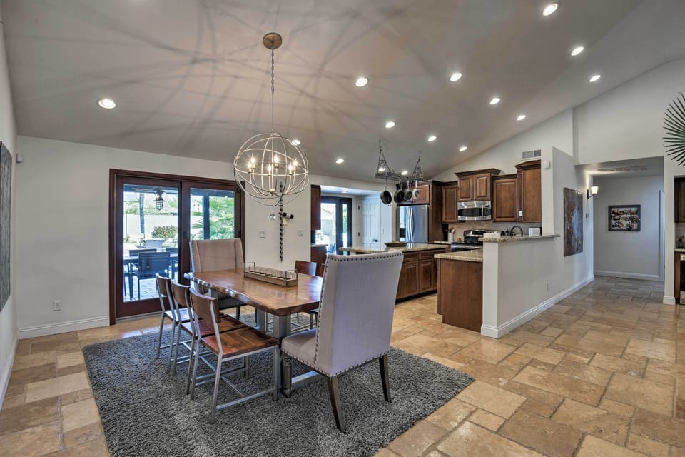House (4 Bedrooms) | Interior