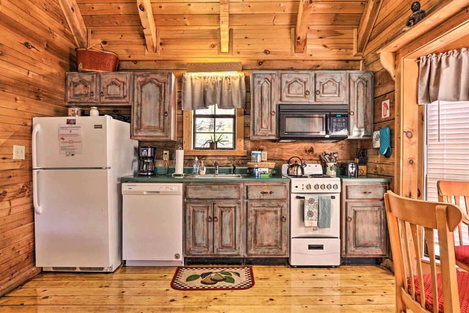 House (2 Bedrooms) | Interior