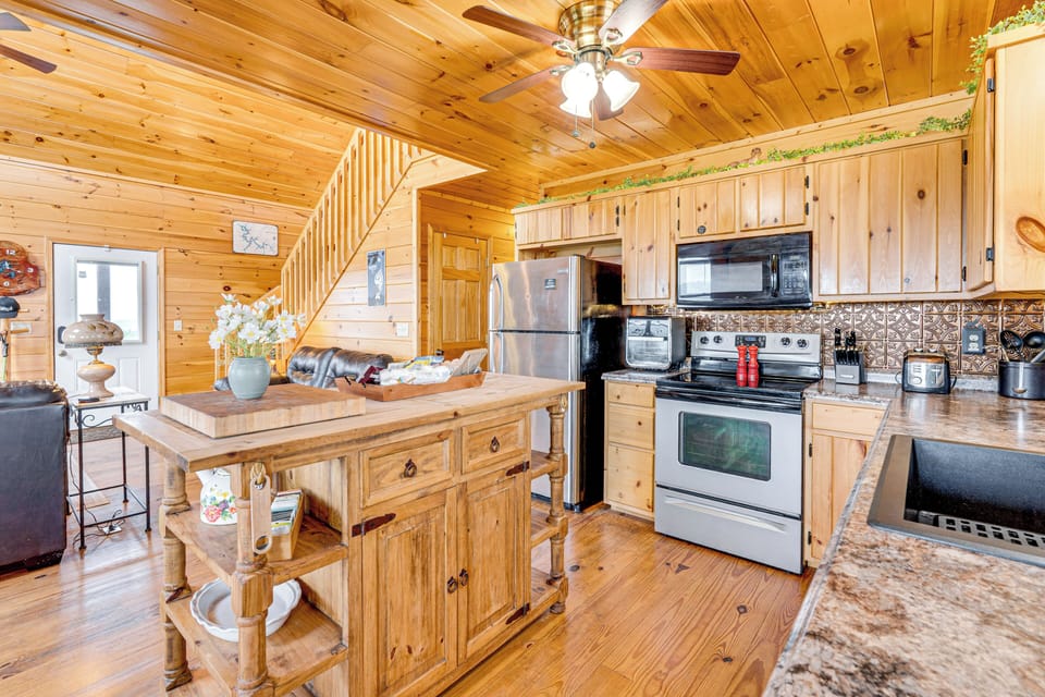 House (3 Bedrooms) | Interior