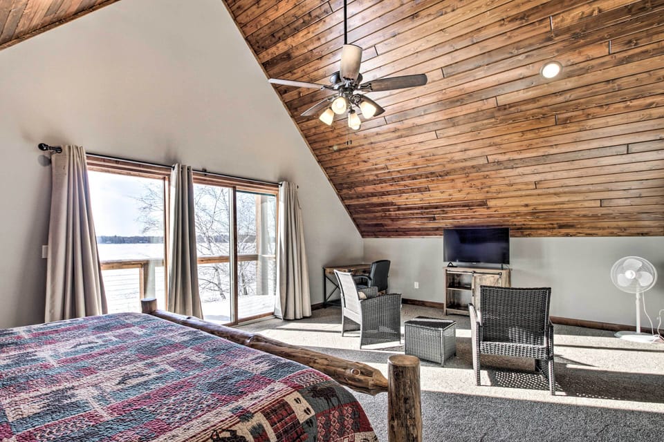 House (5 Bedrooms) | Interior