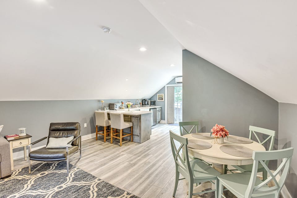 Apartment (1 Bedroom) | Interior