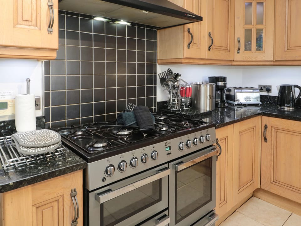 Fridge, dishwasher, electric kettle, toaster