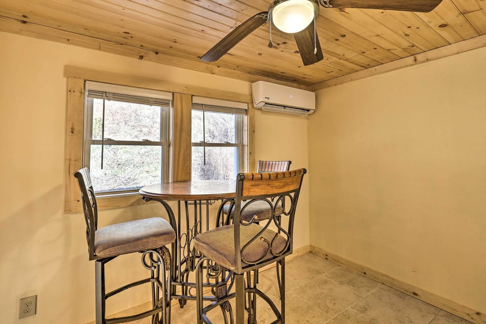 Cottage (2 Bedrooms) | Interior