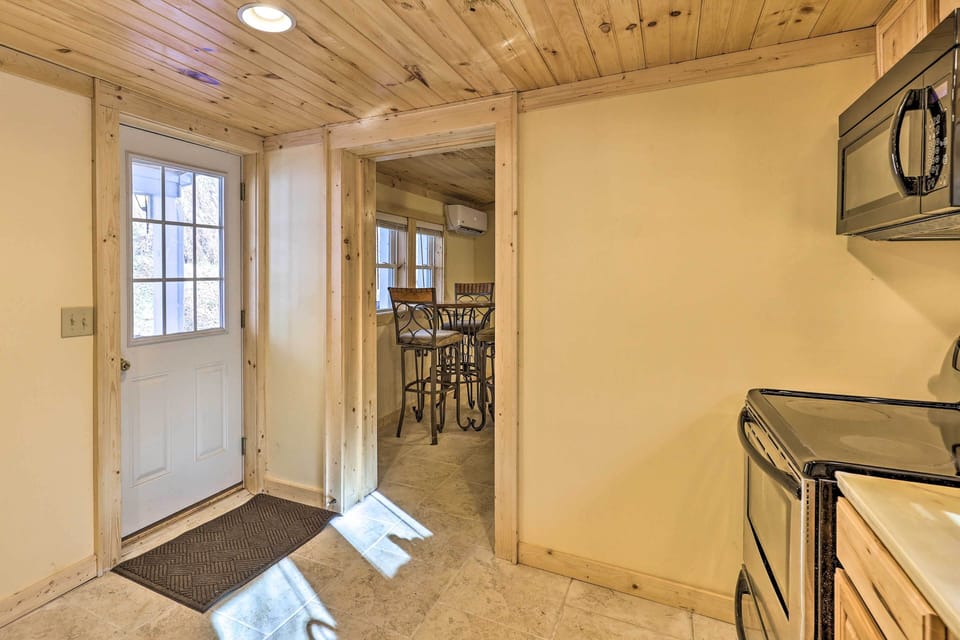 Cottage (2 Bedrooms) | Interior