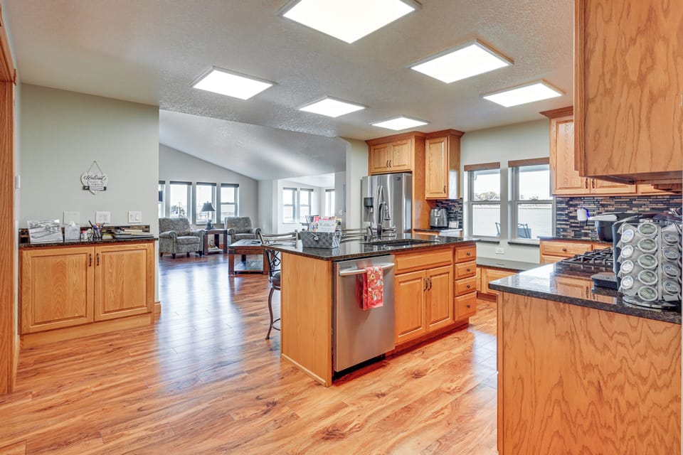 House (3 Bedrooms) | Interior
