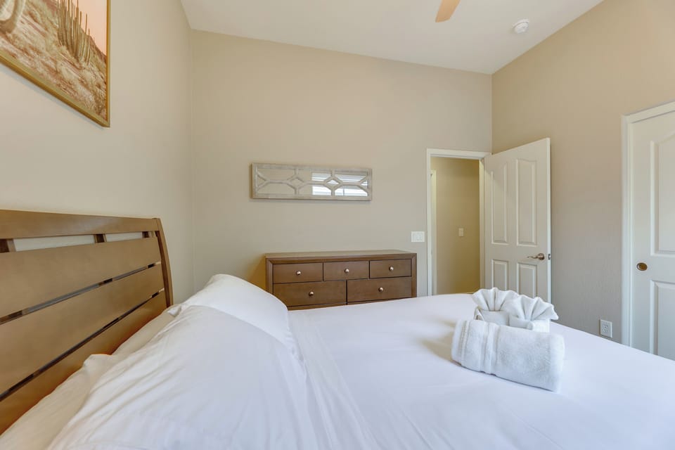 House (3 Bedrooms) | Interior