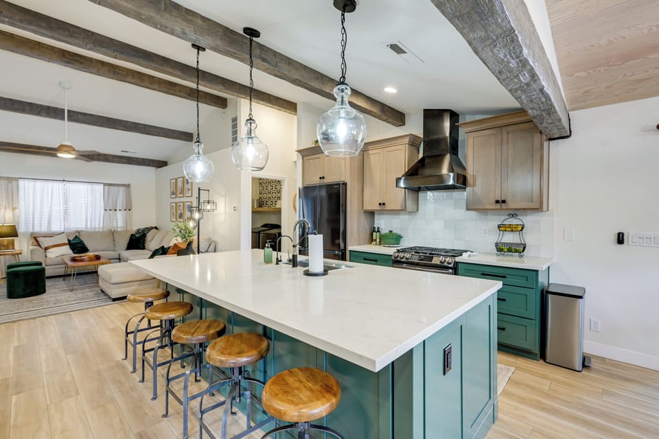 House (3 Bedrooms) | Interior