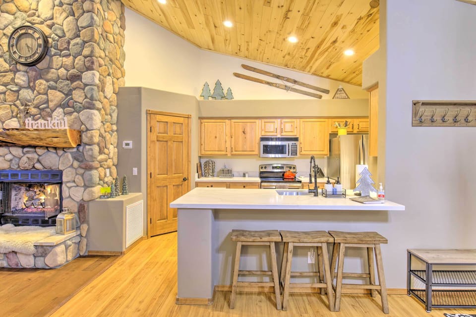 House (3 Bedrooms) | Interior