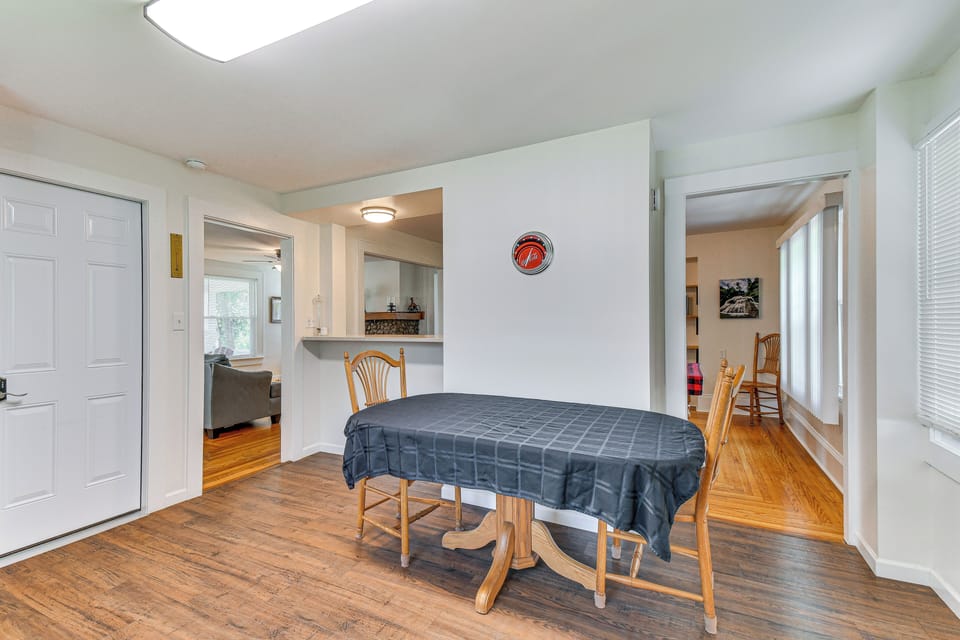 House (4 Bedrooms) | Interior