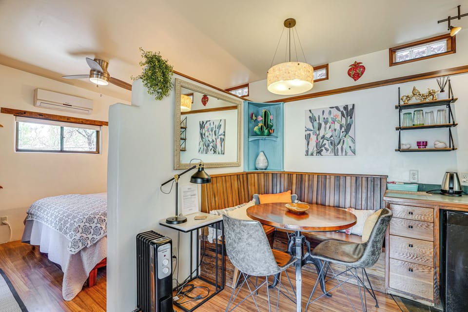 Apartment (0 Bedroom) | Interior