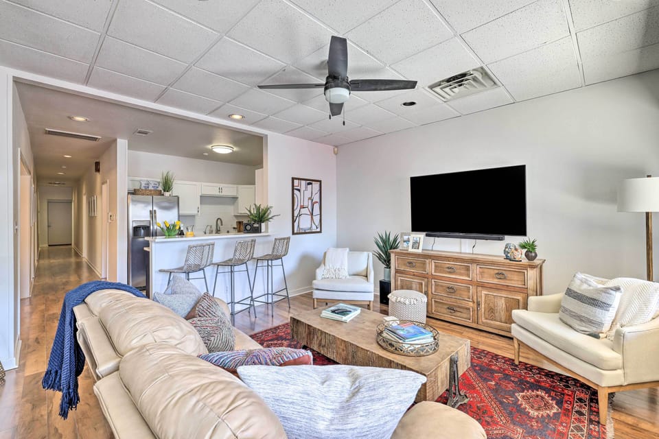 Apartment (3 Bedrooms) | Front of property