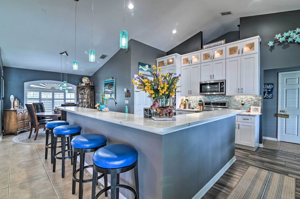 House (4 Bedrooms) | Interior