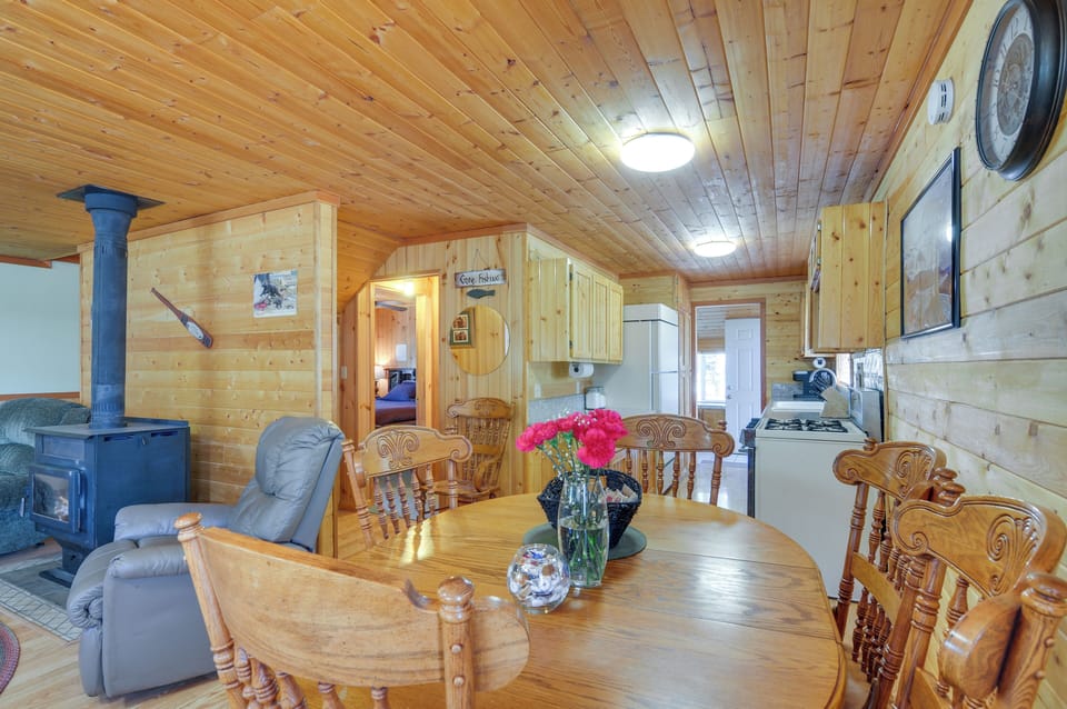 House (2 Bedrooms) | Interior