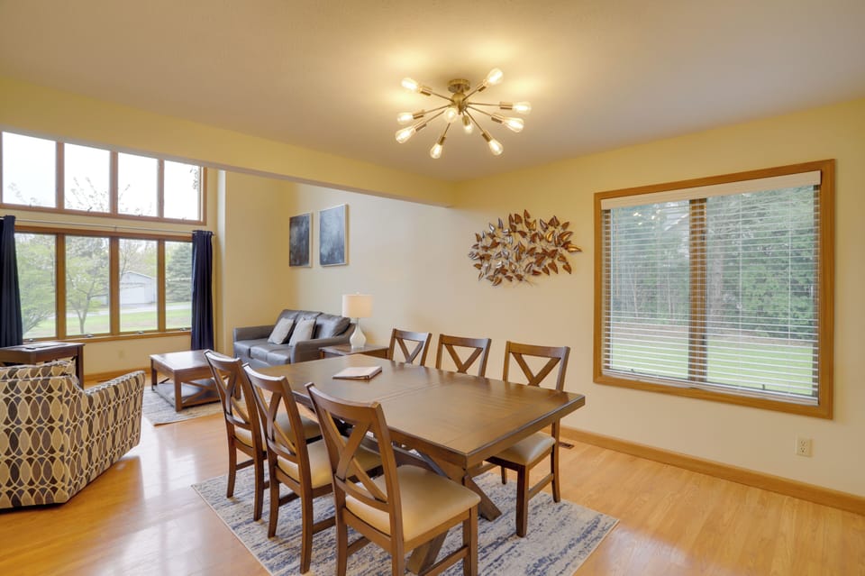 House (4 Bedrooms) | Interior