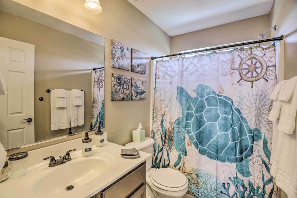 Private Pool Oasis Near State Farm Stadium Cottage in El Mirage