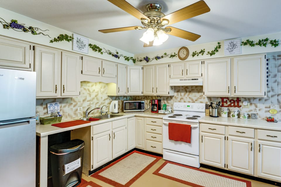 House (3 Bedrooms) | Interior