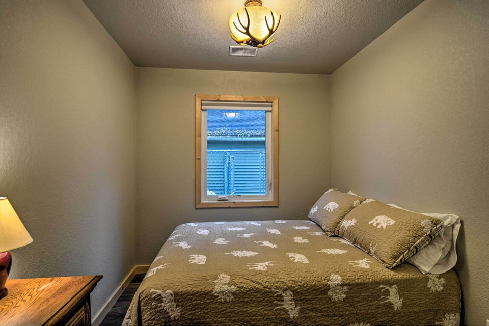 House (2 Bedrooms) | Interior