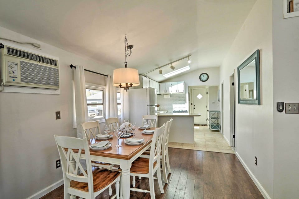Cottage (2 Bedrooms) | Interior