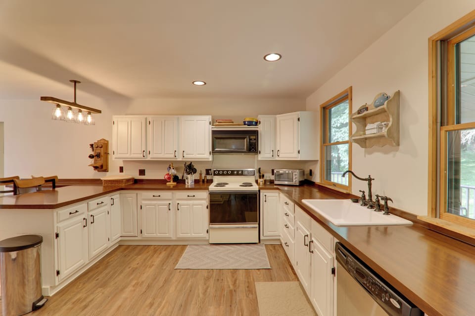 House (4 Bedrooms) | Interior