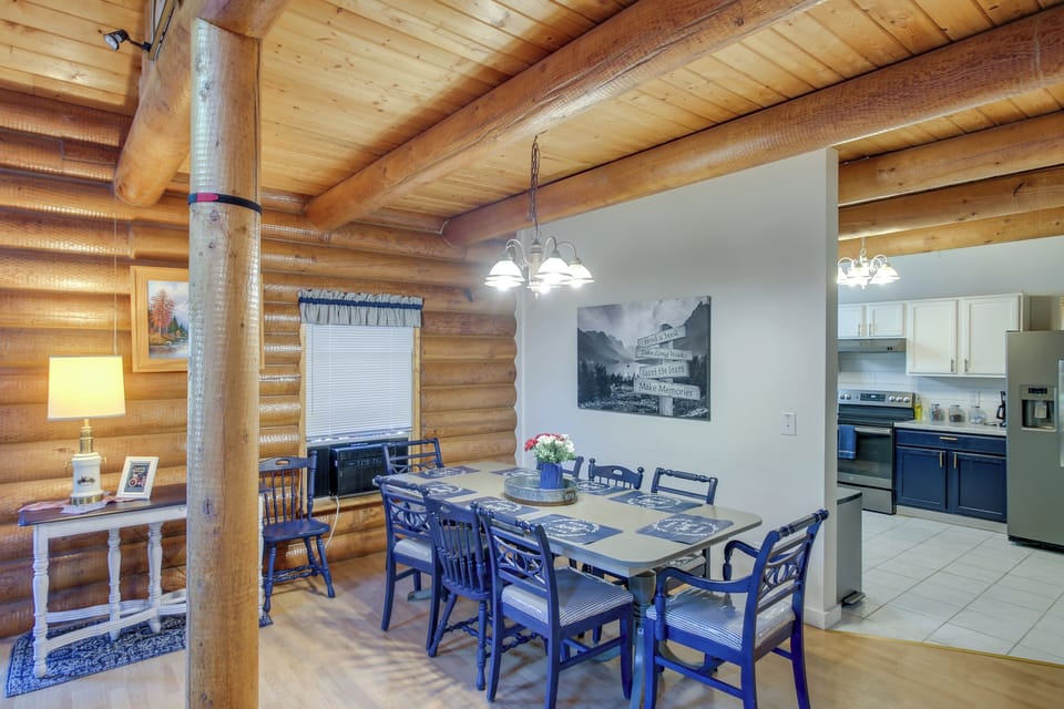 House (4 Bedrooms) | Interior